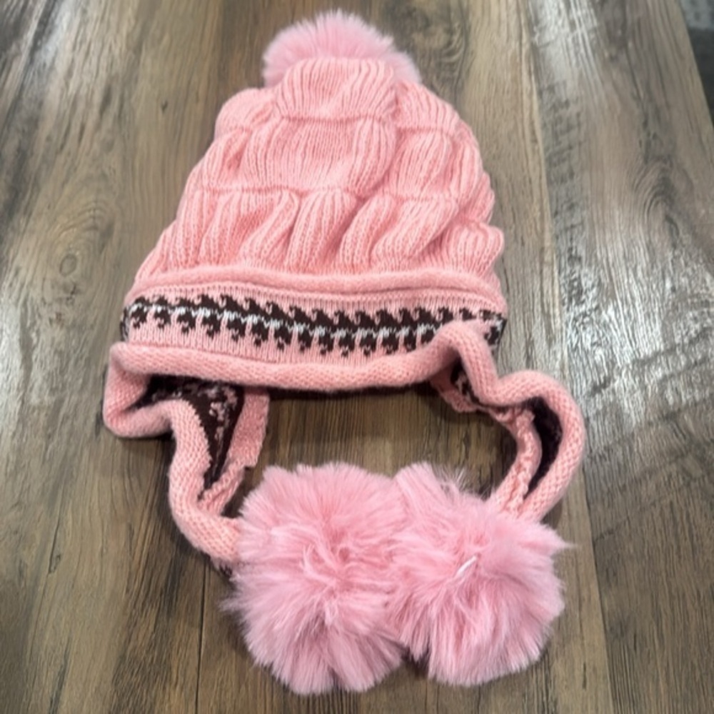 Pom Pom Beanie